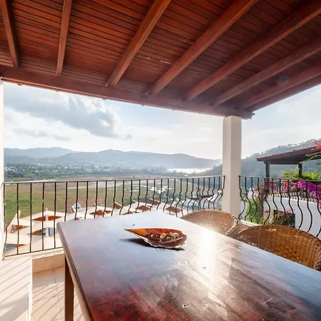 House Near Paradise Bay In Bodrum شقة